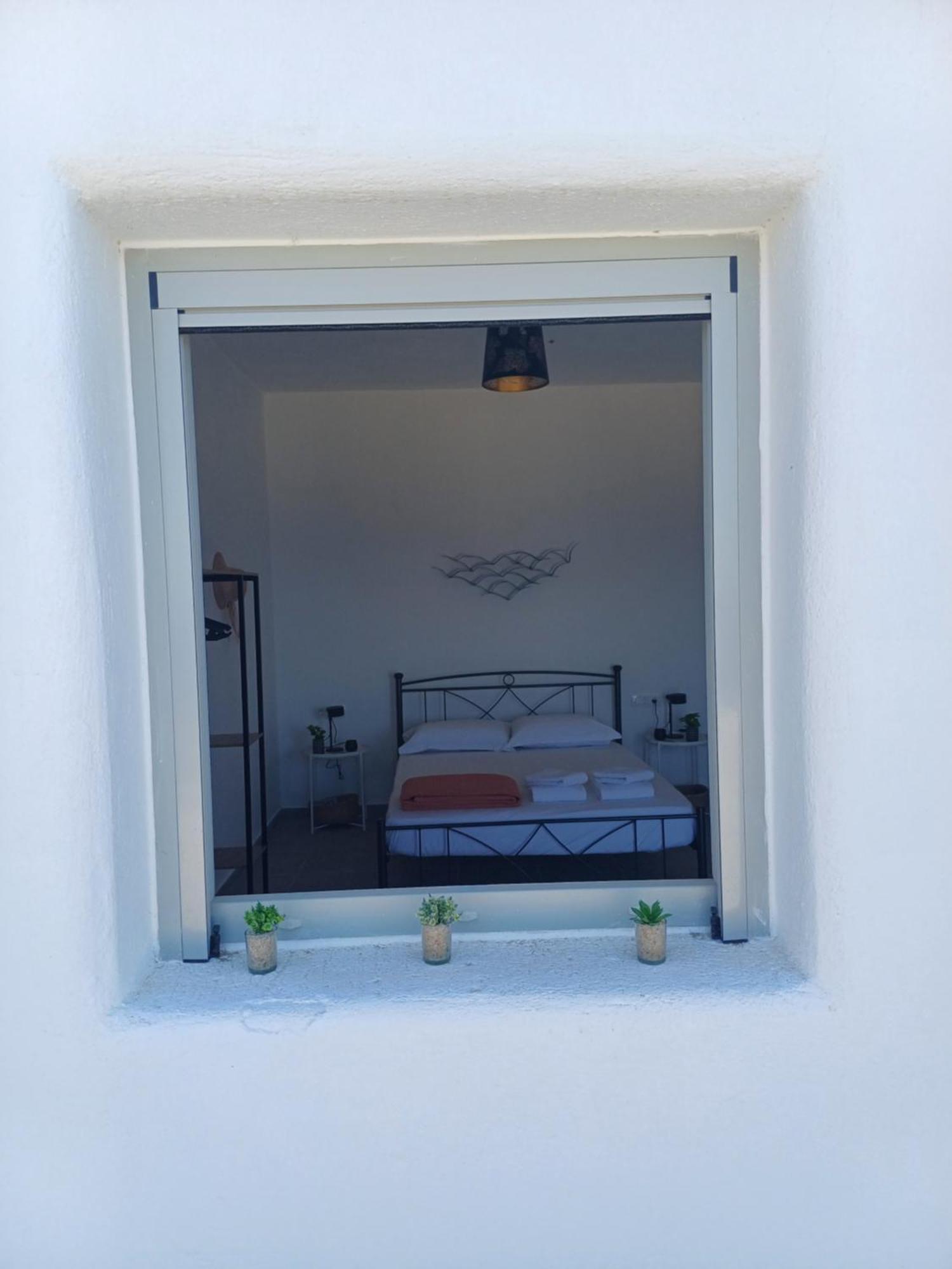 'Nektarios' Cycladic House With Sunrise And Sea View!! Apartman Ía Kültér fotó