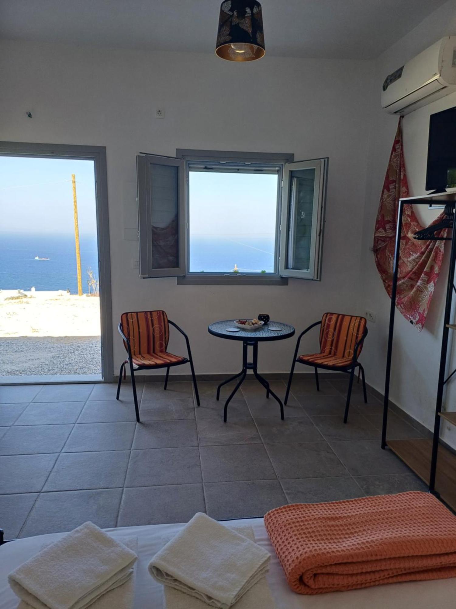 'Nektarios' Cycladic House With Sunrise And Sea View!! Apartman Ía Kültér fotó