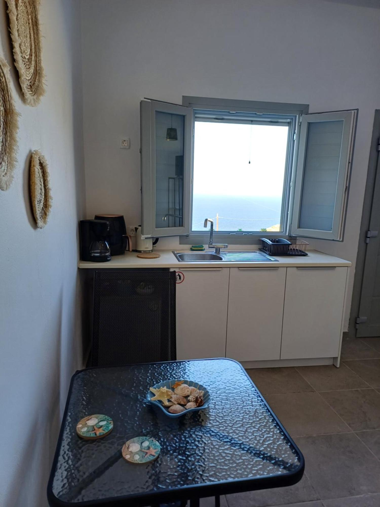 'Nektarios' Cycladic House With Sunrise And Sea View!! Apartman Ía Kültér fotó